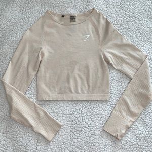 🦈Cream crop top long sleeve